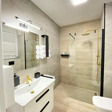 Srodowa By Prestige Apartment